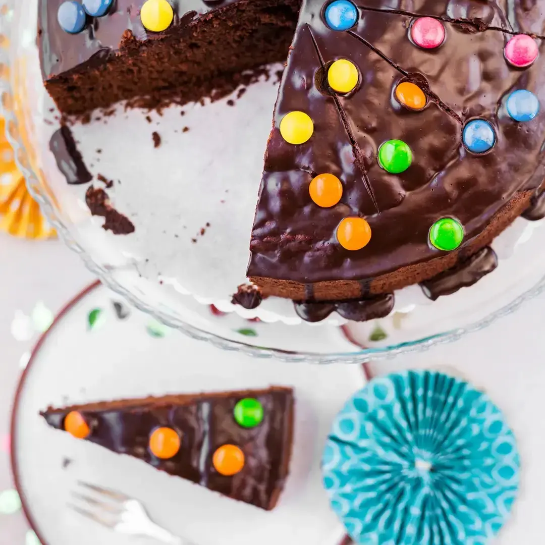 Schokokuchen mit Schokolinsen von Oma Monika - Image 3